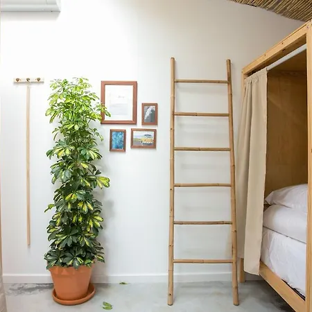 ホステル Selina エリセイラ