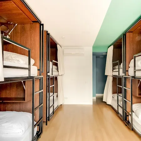 ホステル Selina *