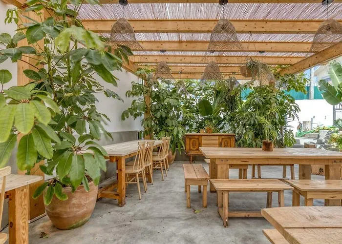 Selina Hostal Ericeira