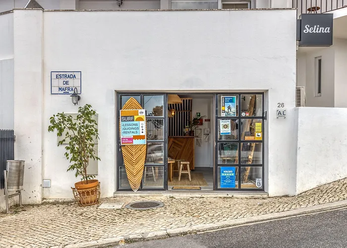 Selina Hostal Ericeira