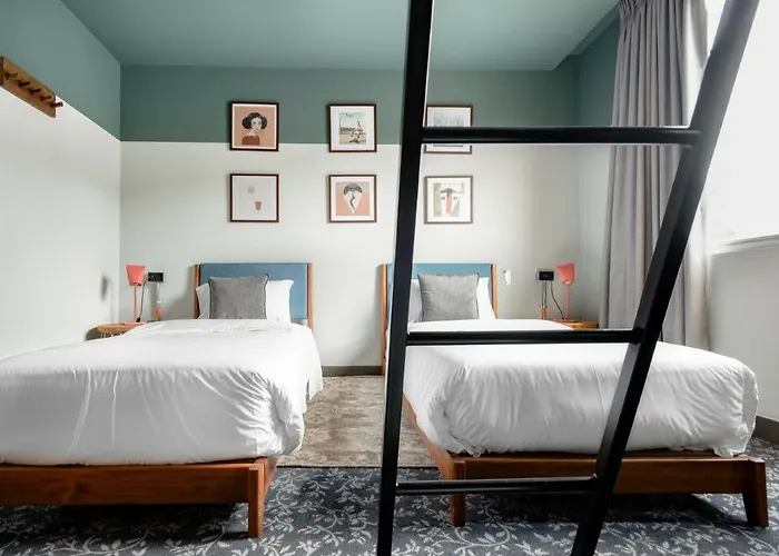 Selina Hostal *