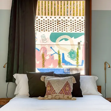 Selina Boavista Hostel *