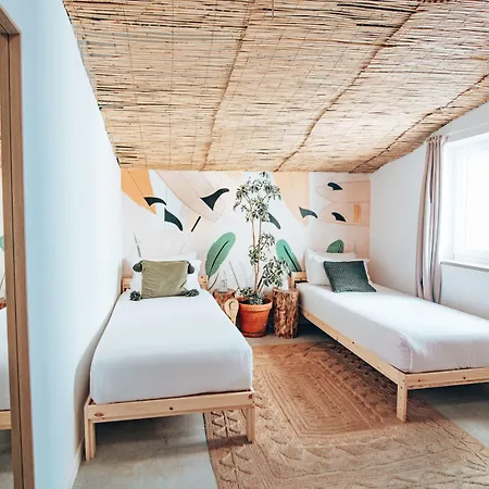 Selina Hostel Ericeira